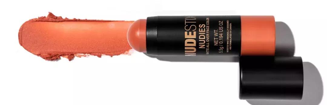 美妆亲测|用了这支腮红棒后，男票总说我的脸白里透红~