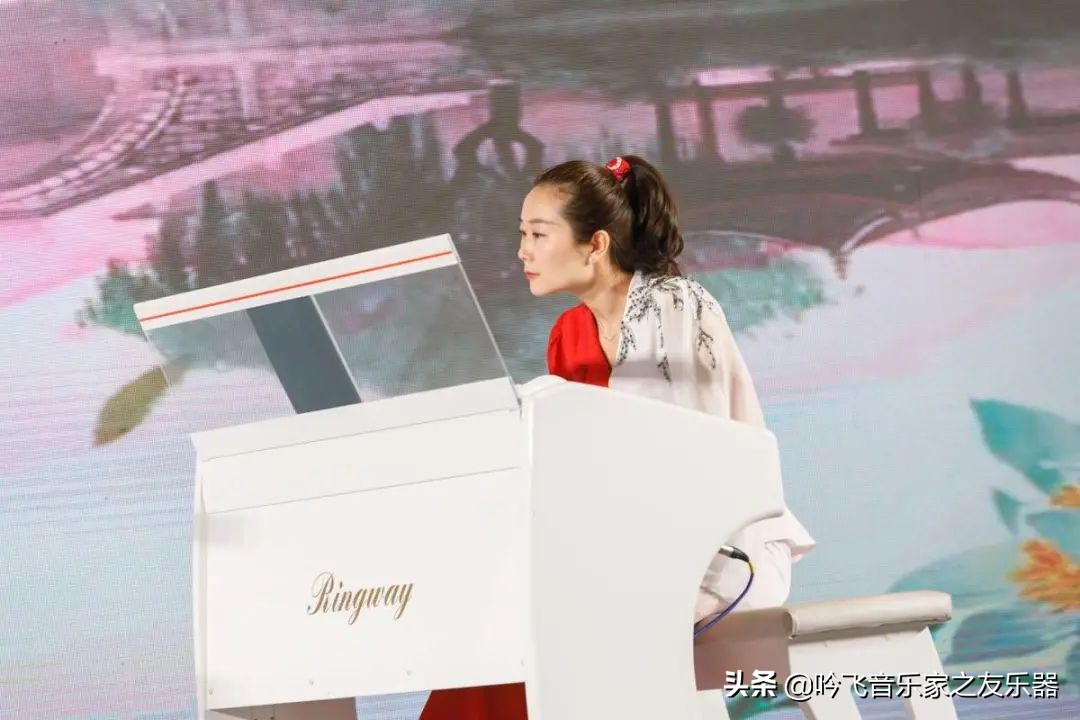 鍚熼鐢靛瓙閽㈢惔鐩存挱,鍚熼鐢靛瓙