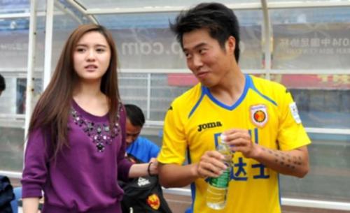 她是长安最横的崽,24岁当中国足坛最美老板,一年把球队带解散