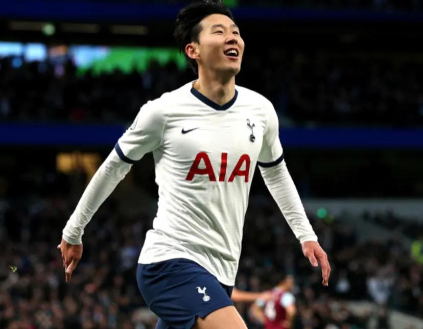 亚洲足球历史最强十大球员,亚洲历史十大球员