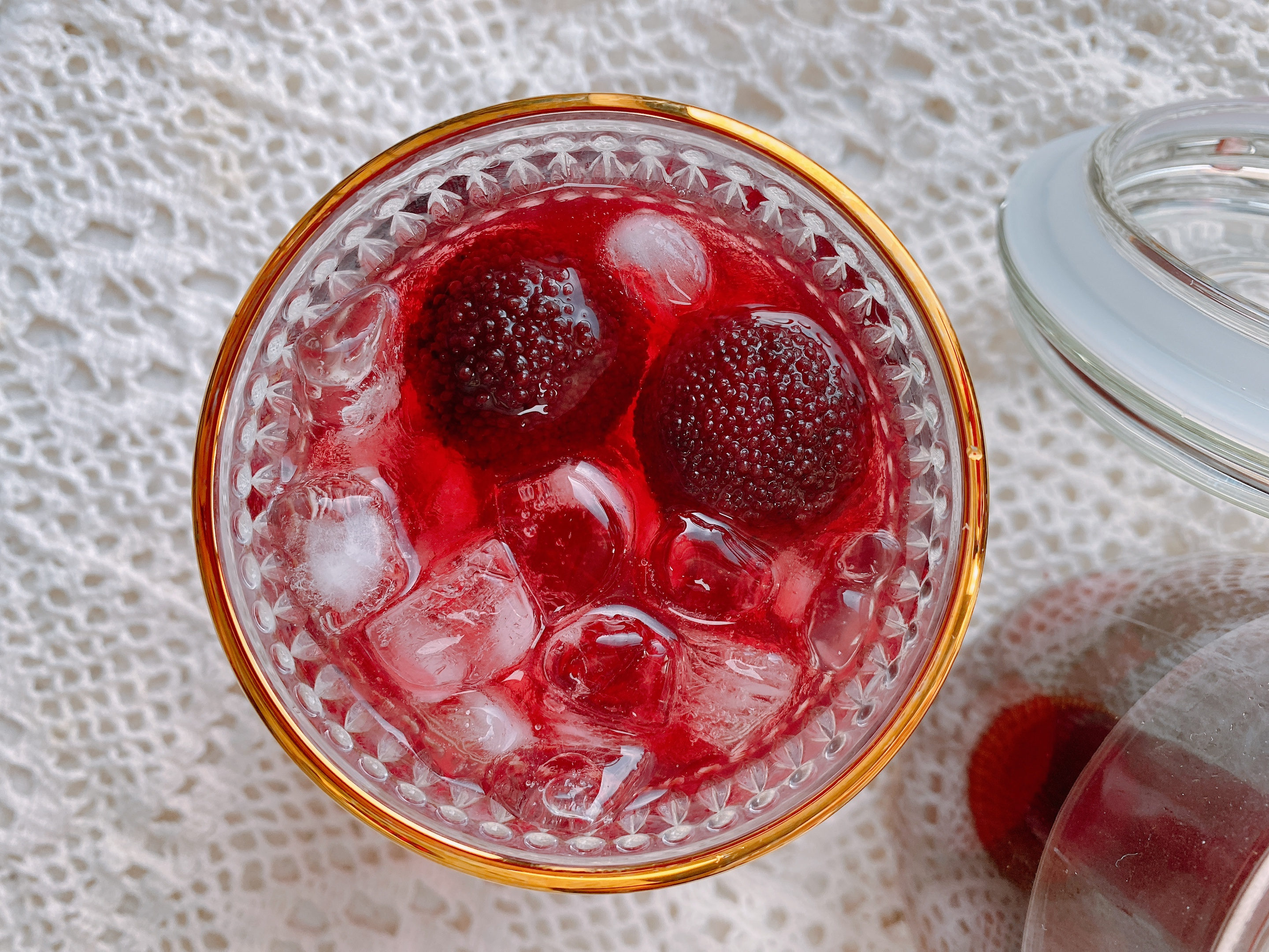 泡杨梅酒的教程十斤酒放多少杨梅,老品种杨梅泡制方法