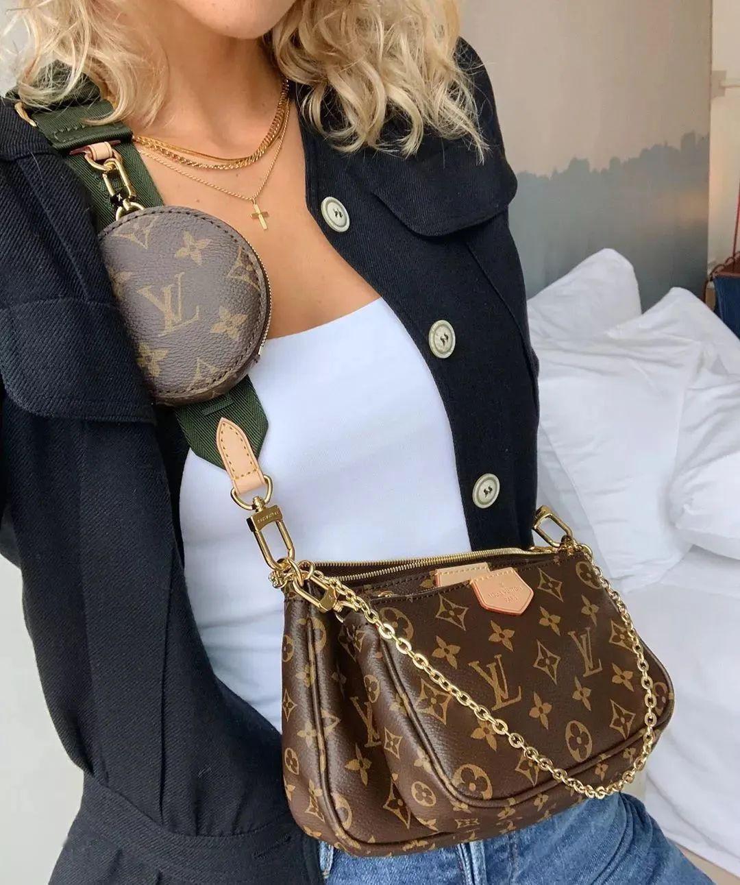 这4款包包背出去一定会被夸好看,这五款秋冬包包潮的让人心动