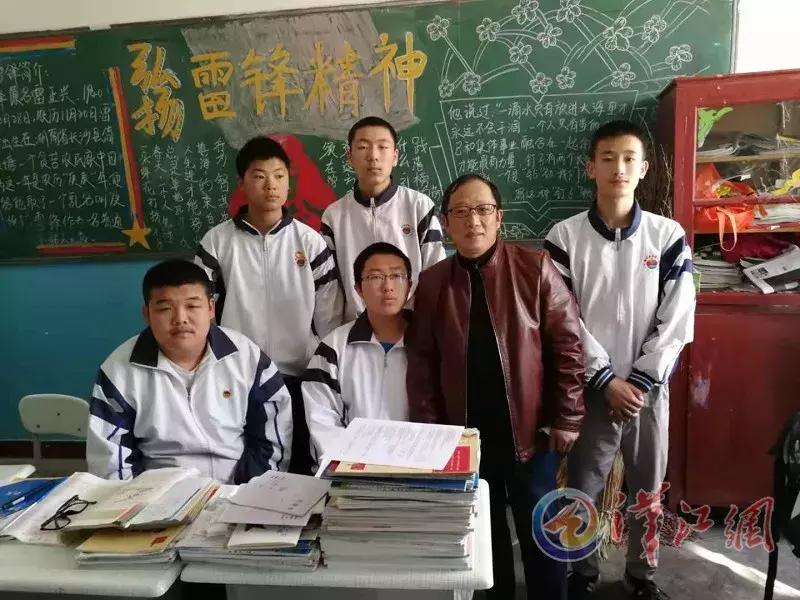 襄阳月薪一万以上招工,襄阳职高老师招聘要求条件