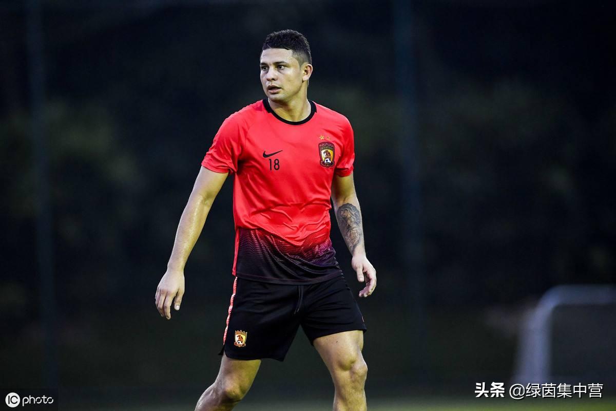 艾克森第一次代表国足比赛,艾克森2024赛季连进两球