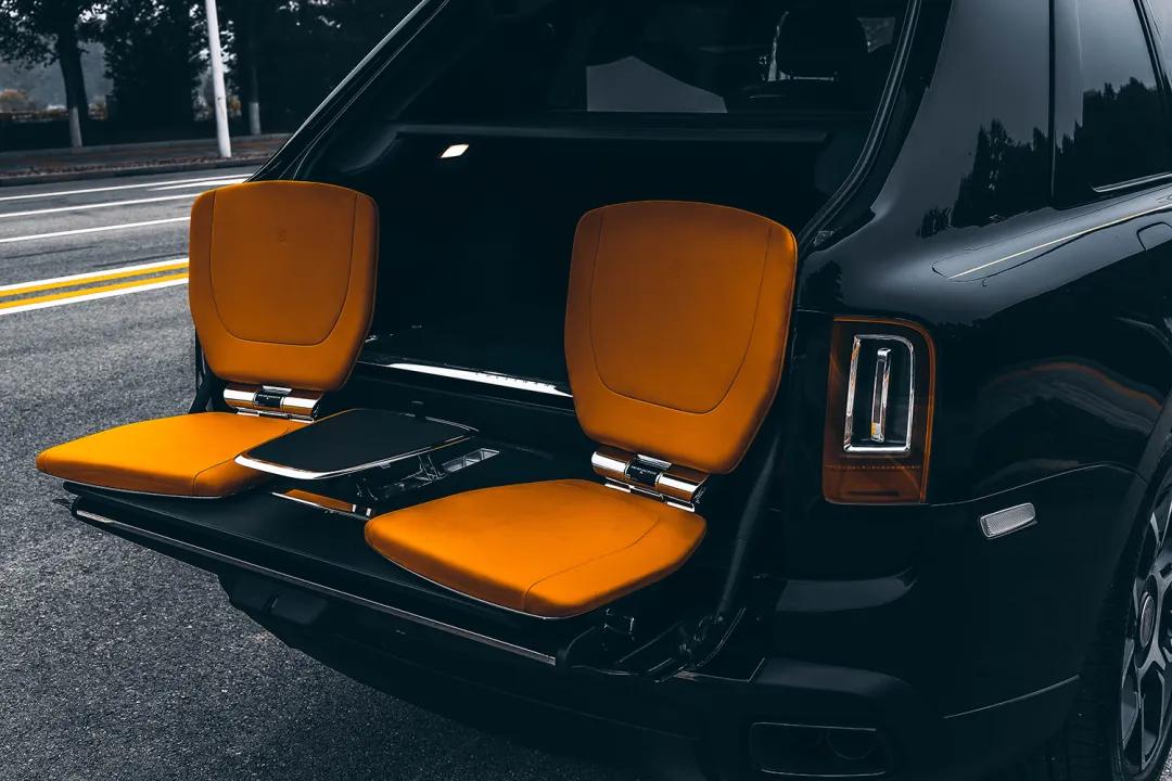 劳斯莱斯库里南blackbadge橘黄,劳斯莱斯库里南blackbadge越野