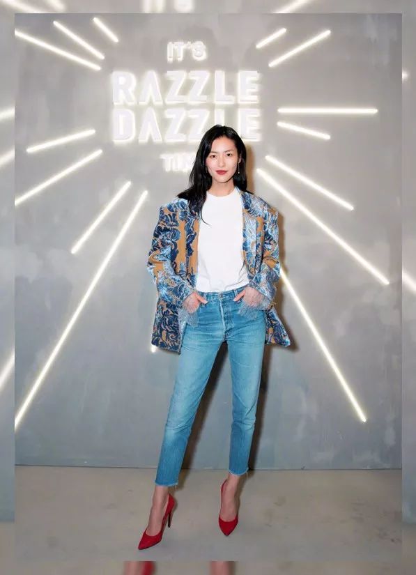 杨幂一万块钱毛衣,杨幂什么单品都能穿好