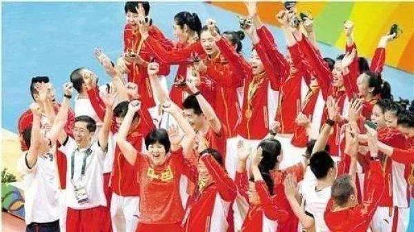 夺冠郎平说内心不强大台词,郎平15年带领中国队夺冠采访