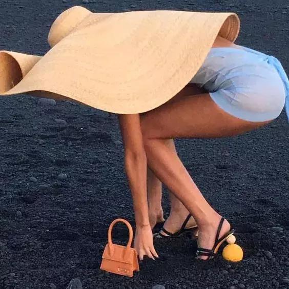 女生第一个入门名牌包怎么选,人生第一只名牌包怎么选