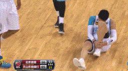 李根为什么在球员通道拿冠军,李根生涯巅峰时刻