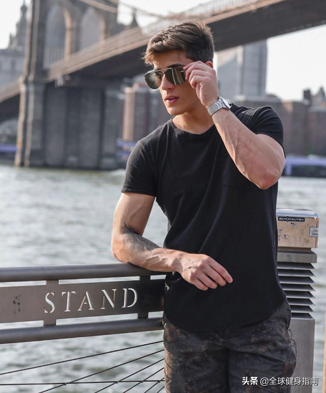 内马尔年轻男模,内马尔老妈照片