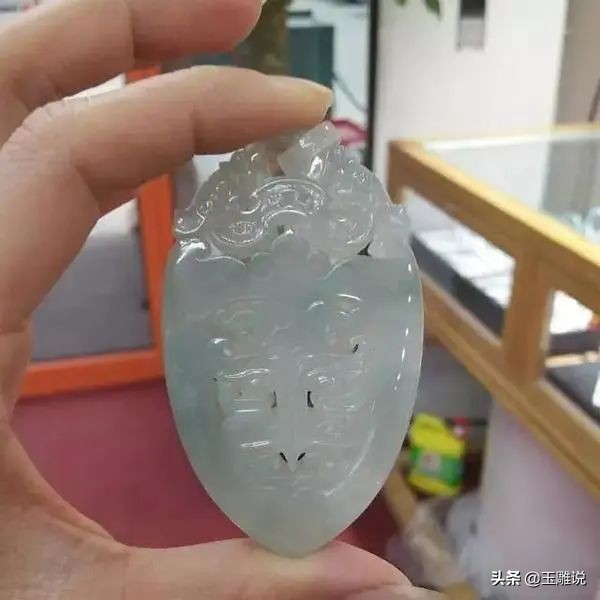 翡翠加工工费大概多少钱,翡翠雕刻工费一般多少钱