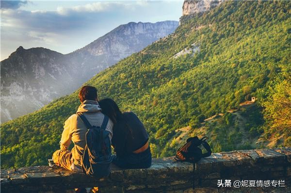 爱上不该爱的人，最好的解决方式，送你五个字