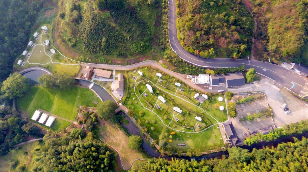 适合看星空露营的地方 (高山露营地绝美的星空)