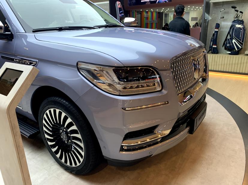 百万大林肯七座suv车型价格,新款林肯领航员值不值得买
