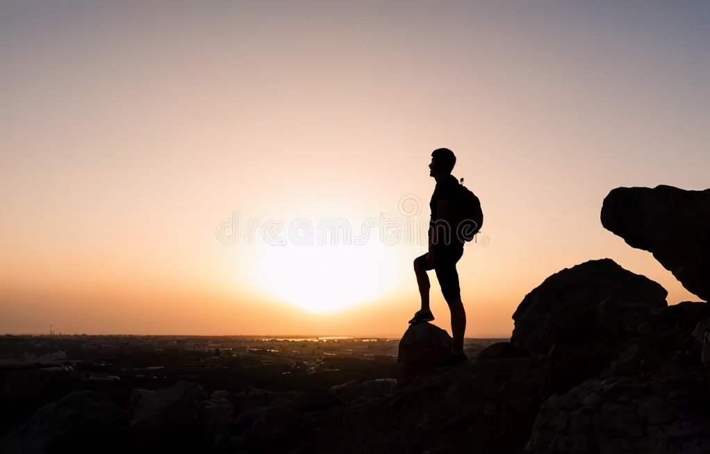 月薪过万的员工,办理信用卡业务员真实收入