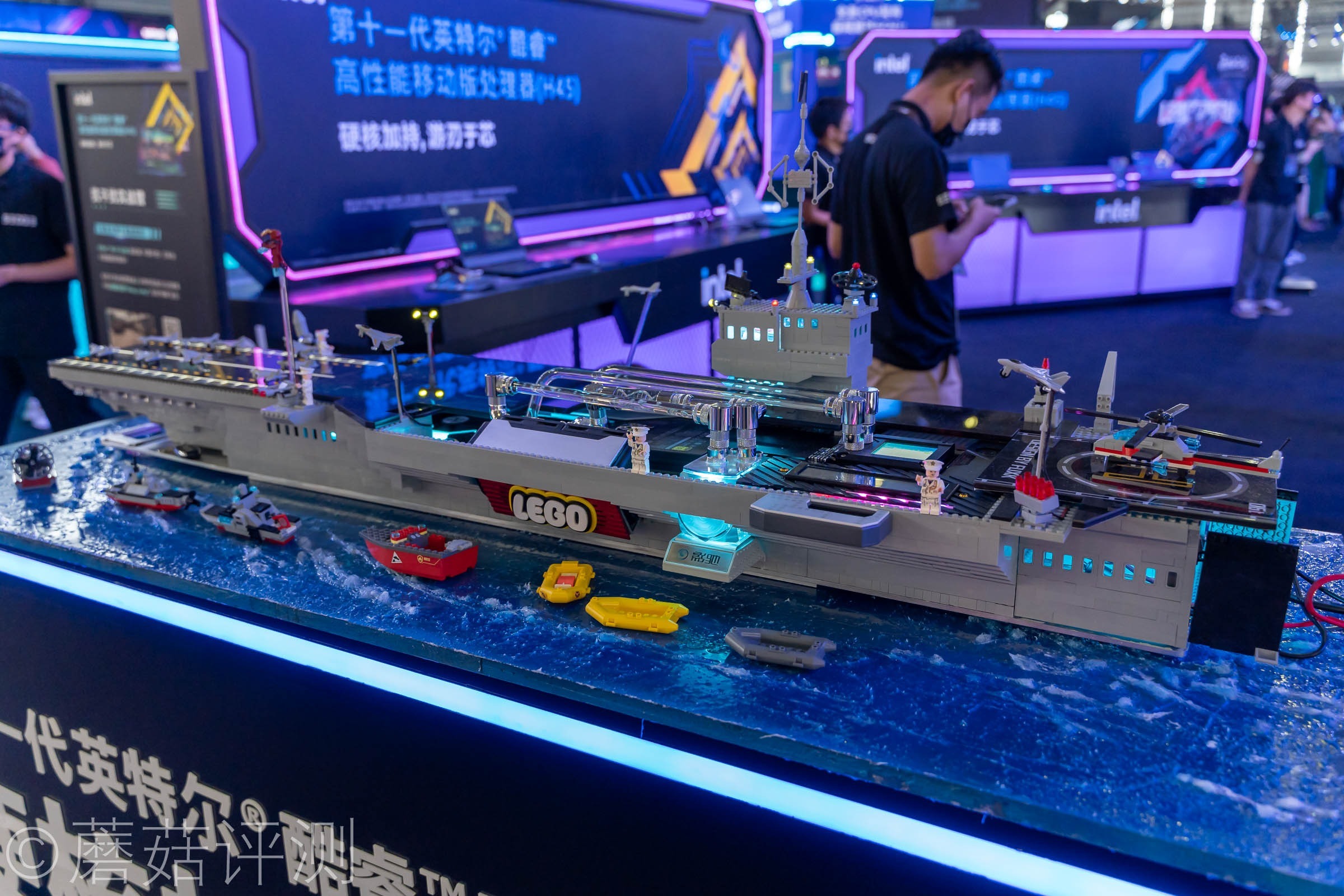 又有啥好玩的？蘑菇带你逛ChinaJoy2021，硬件、车和漂亮的小姐姐