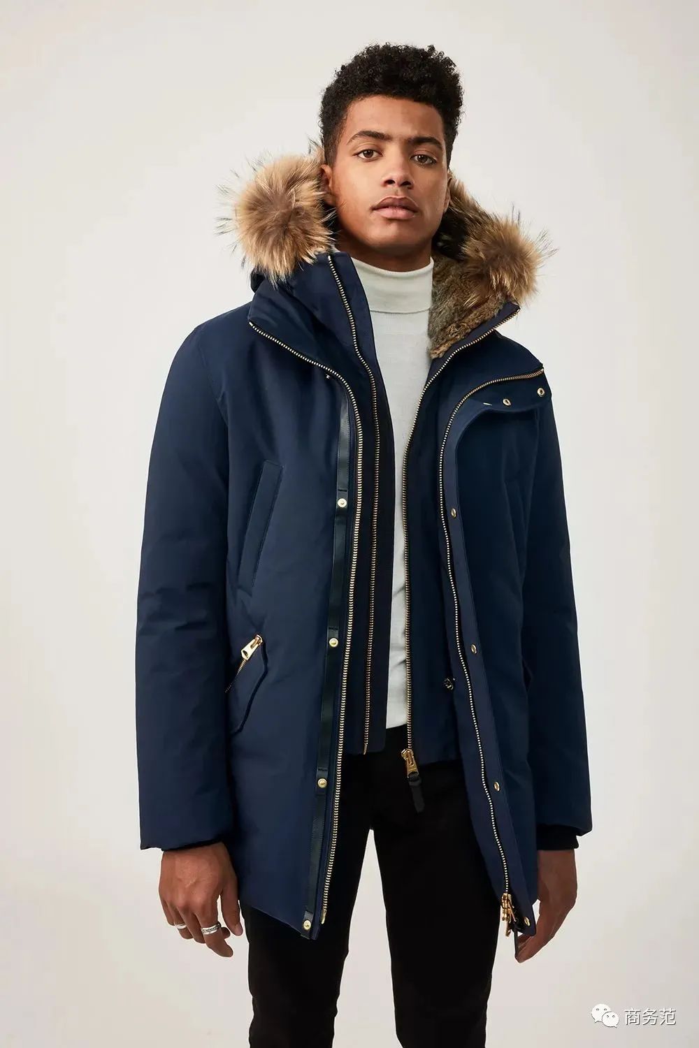 推荐几款最好看的羽绒服,冬天比较暖和的平价羽绒服品牌