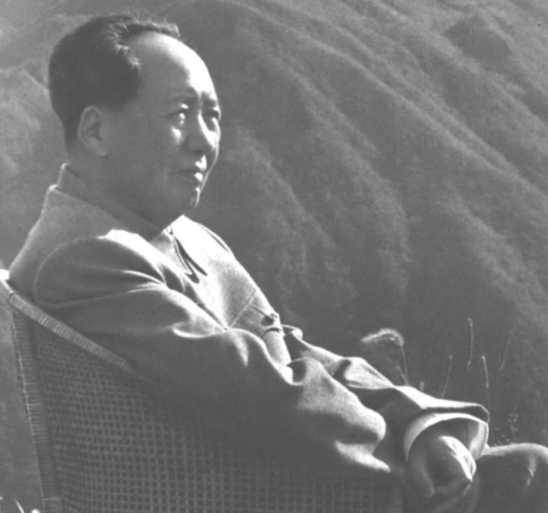 1949年，英国军舰驶入长江，粟裕犹豫是否炮击，毛主席：均可轰击