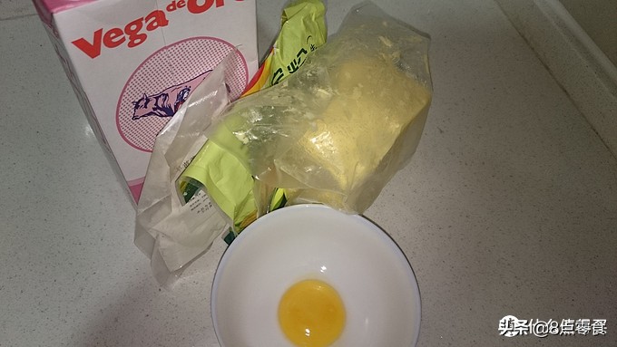 牛奶慕斯蛋糕最简单的制作方法,蓝莓果酱牛奶奶酪慕斯蛋糕8寸