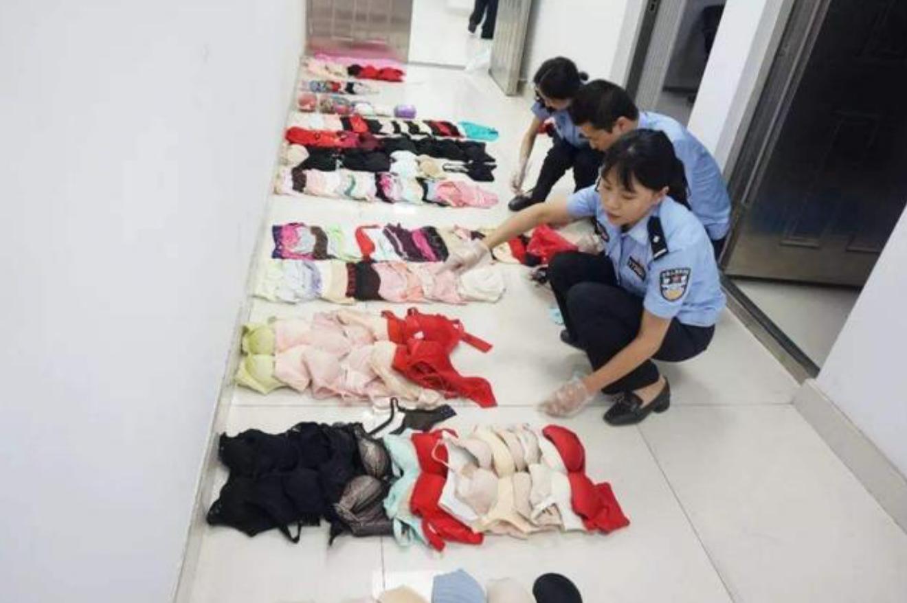 8岁儿子偷穿纸尿裤,8岁儿子偷塞纸尿裤