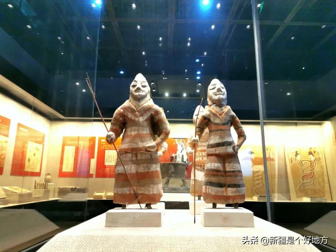 收藏!*疆新**60个“网红”打卡地都在这里