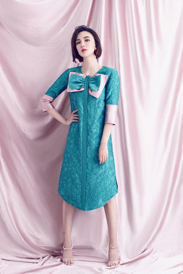 吕佳容小蛮腰穿衣搭配,吕佳容雪纺裙