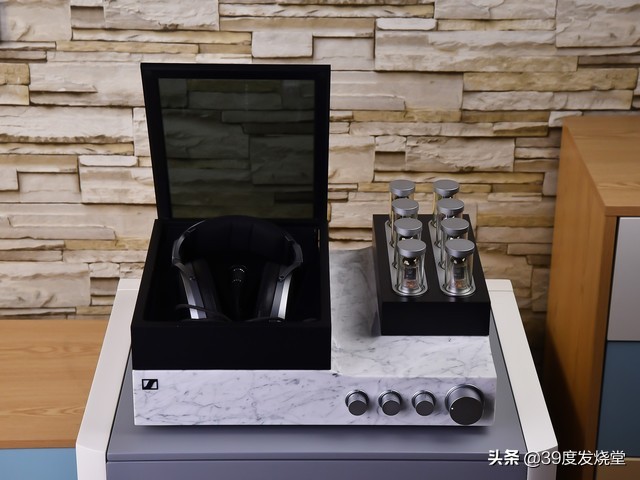 森海塞尔和奥菲斯耳机哪个好,森海塞尔耳机一代和二代外观区别