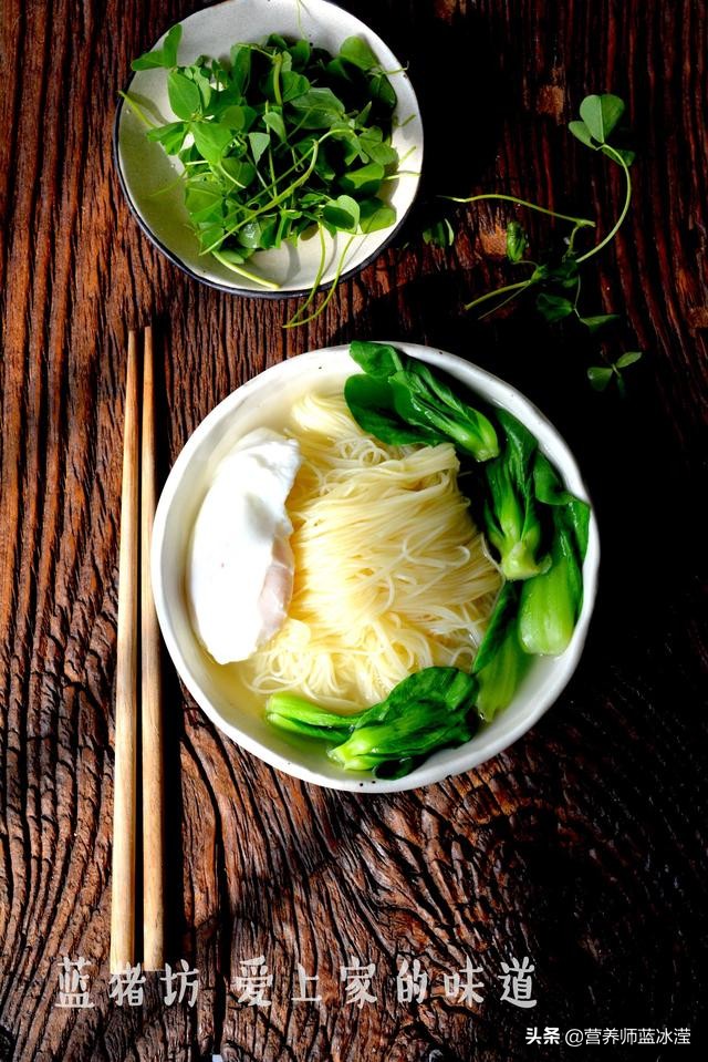 宝宝上火嗓子哑了吃什么,小孩上火喉咙红吃什么好