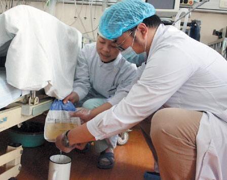 剖腹产导尿管的正确插法,剖腹产导尿管一般插在哪