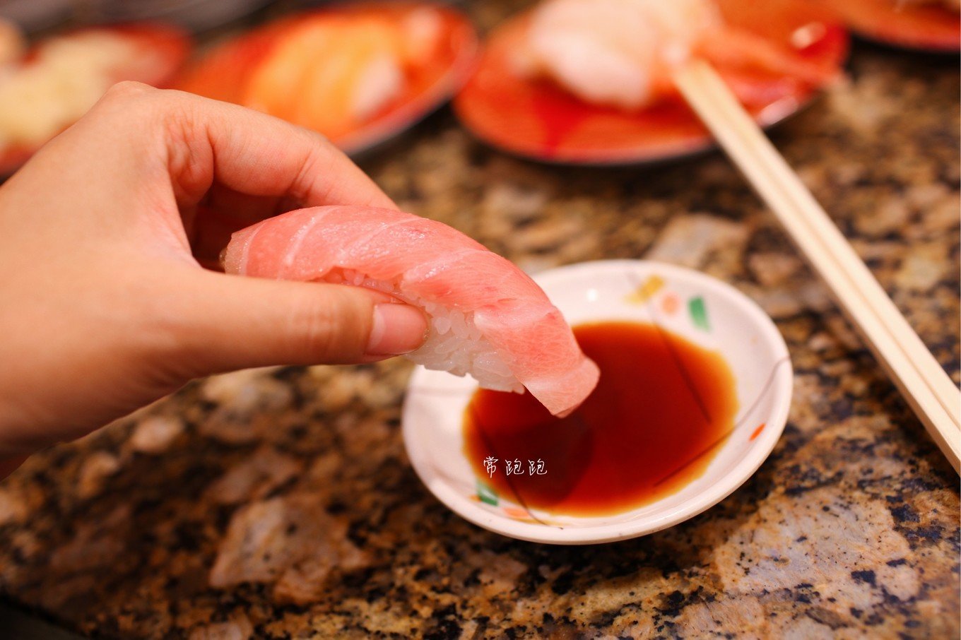 港口风情街美食,北海道美景旅游美食攻略