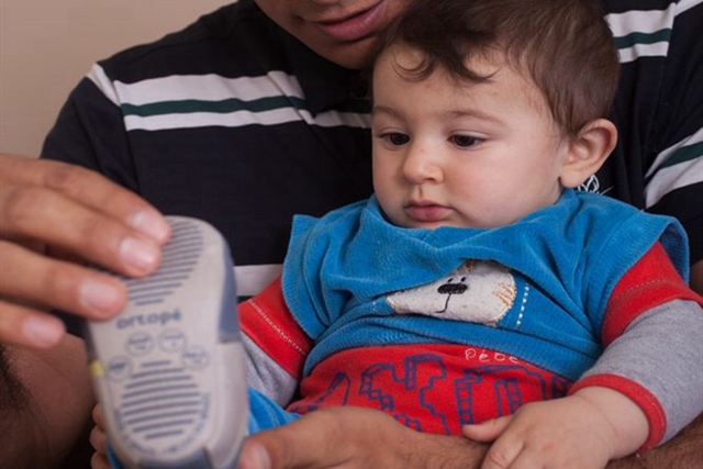 如何引导孩子主动穿鞋,孩子不愿意穿鞋教育视频