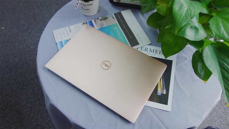 戴尔xps13超级本速度评测,更纤薄更便携新款戴尔xps13图赏