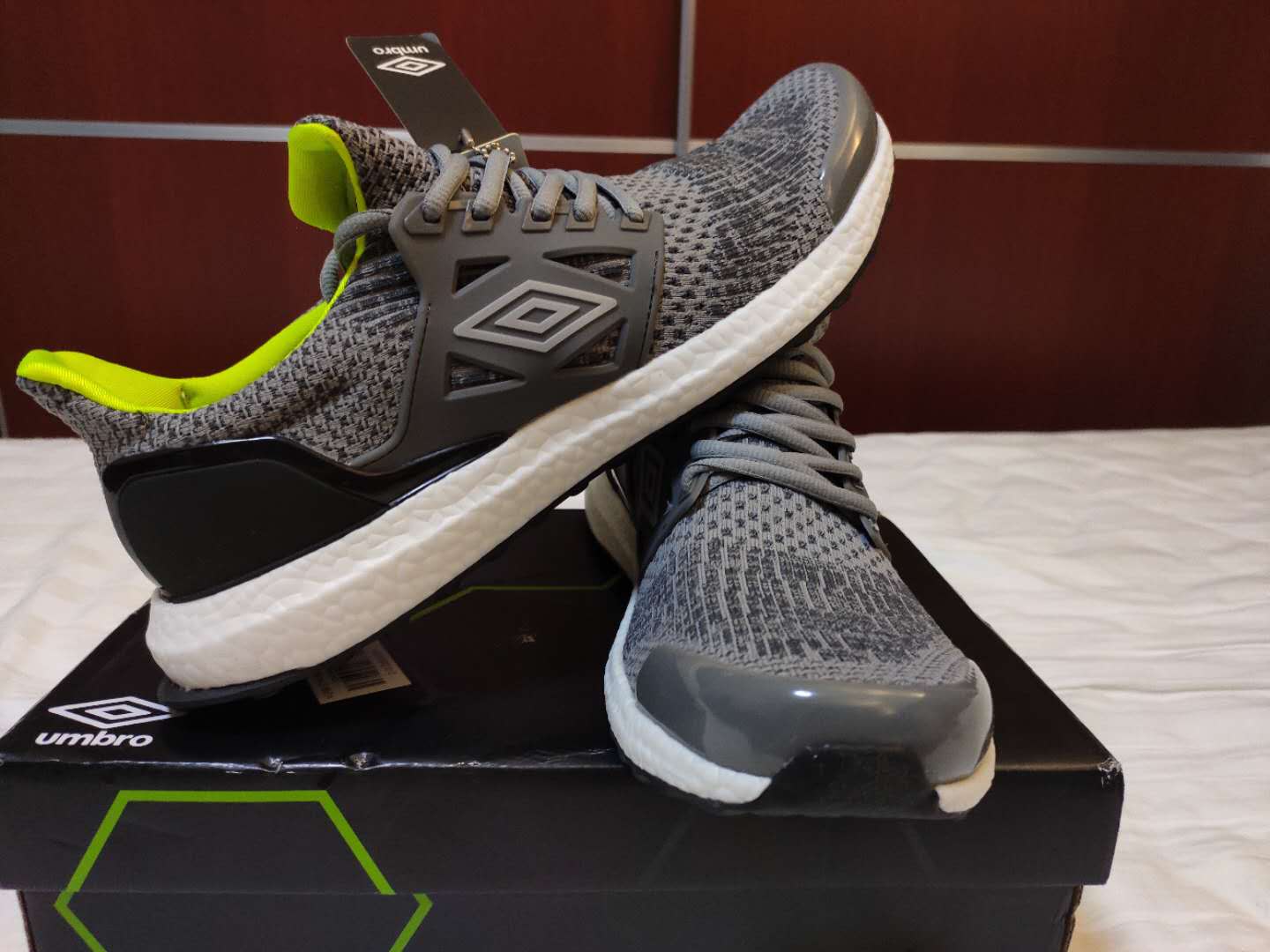 外贸鞋和纯原哪个好,外贸鞋靠谱么