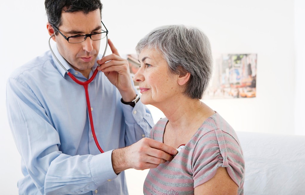 长期咳嗽总不好，有7个常见的原因，找到病因才能有效止咳