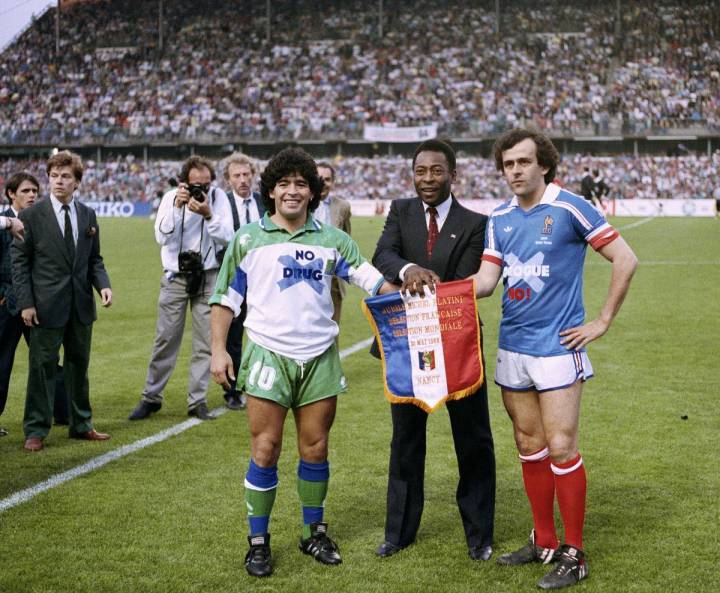 巅峰梅西和巅峰马拉多纳,巅峰马拉多纳在那不勒斯