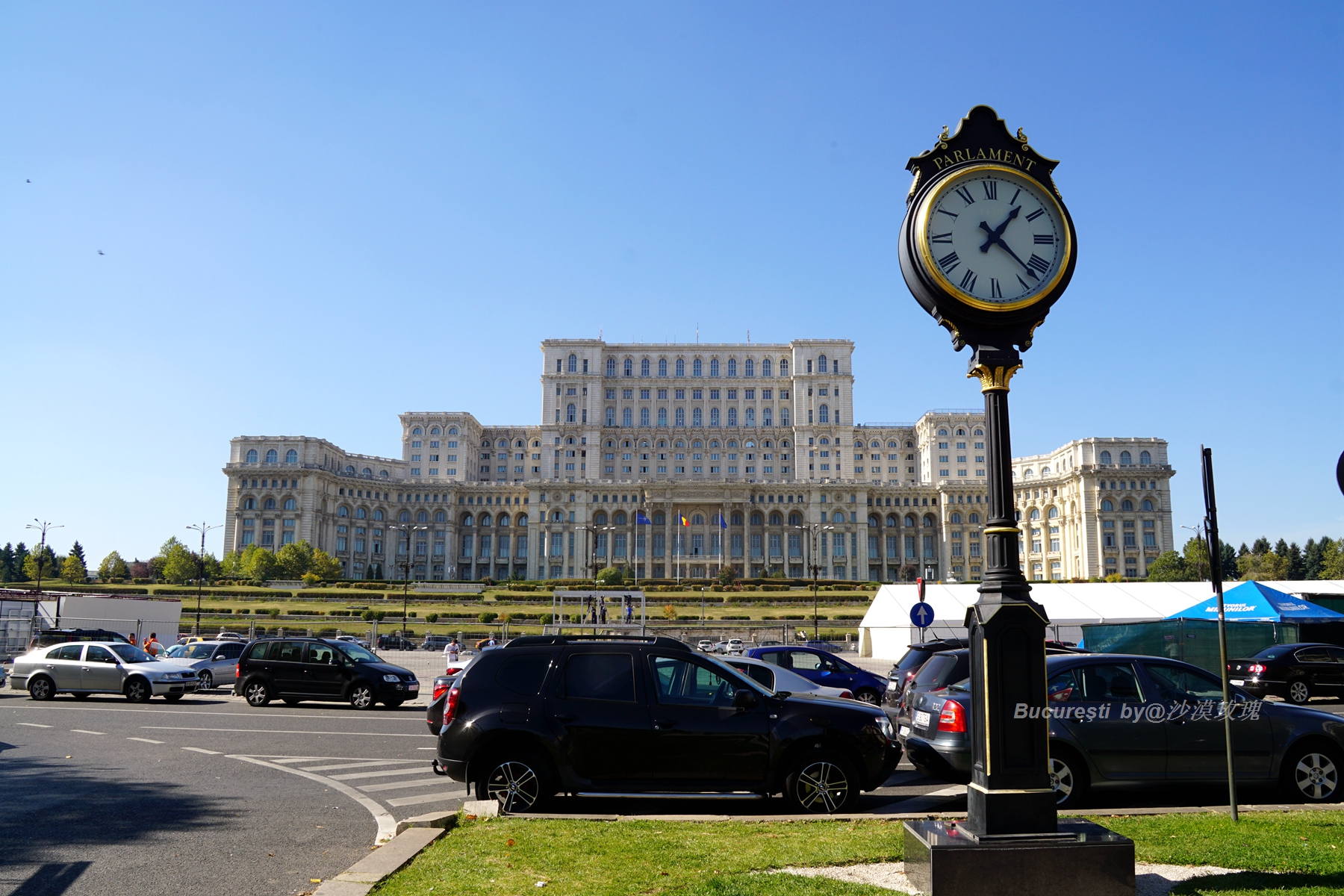 耗资100多亿的建筑里面非常壮观,耗资2亿最丑建筑