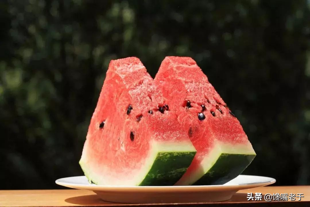 满满的维c是秋季最佳的水果,秋冬干燥建议多食应季水果