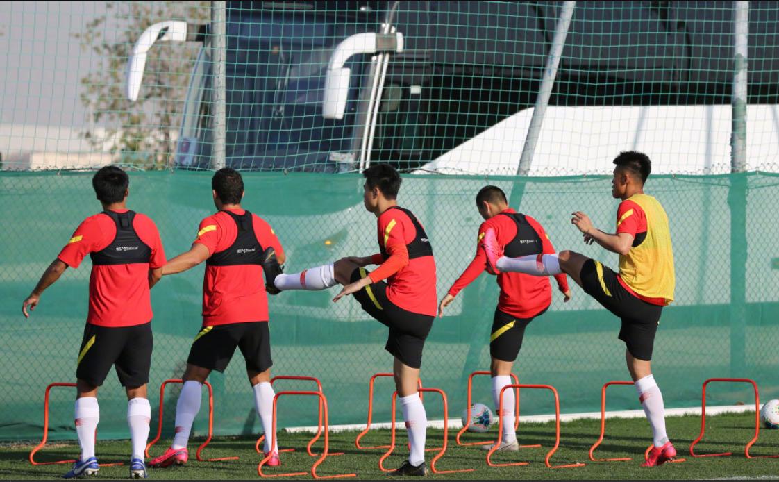 蒿俊闵艾克森手球,蒿俊闵国足