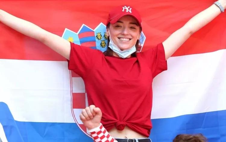 欧洲杯英格兰女球迷高清写真,欧洲杯球迷写真