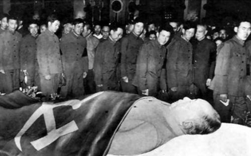 毛主席逝世对世界其他国家有什么影响？朝鲜为此停止一切文娱活动