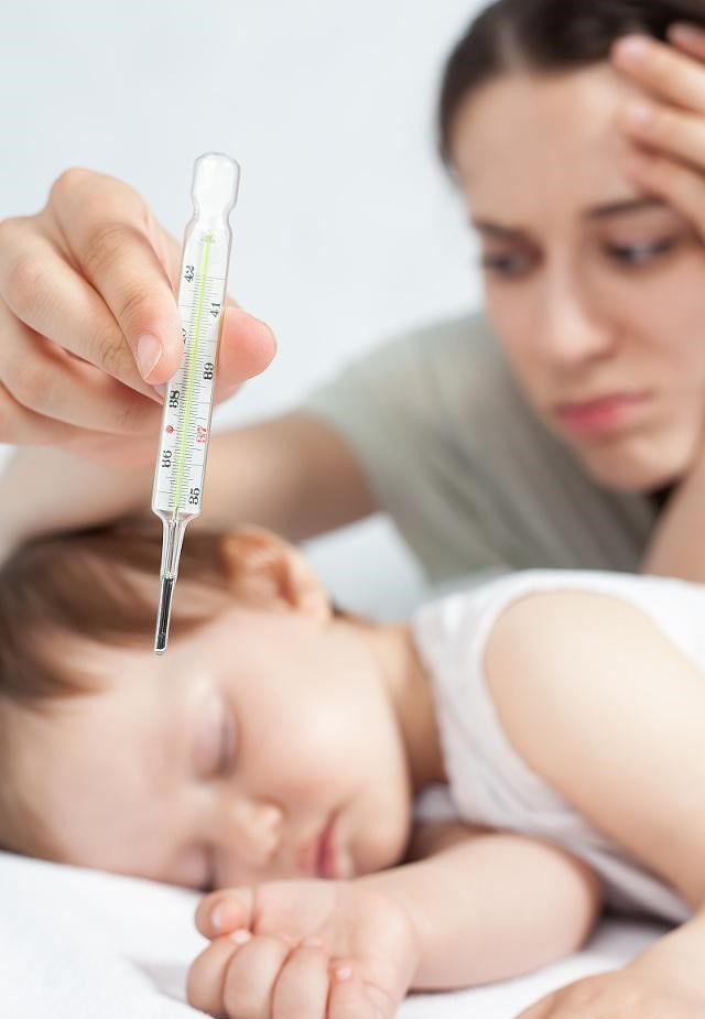 8岁女娃来例假，竟是因为妈妈这样做！家长们可长点心吧