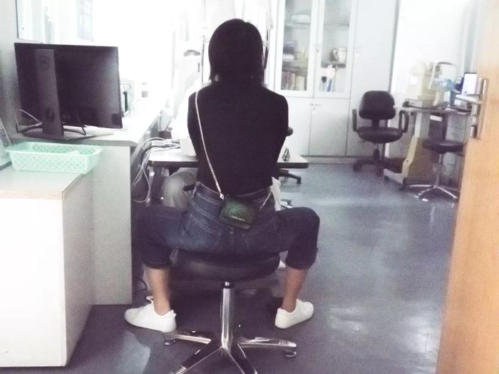 激光近视手术后的恢复过程,激光近视手术超越常识的后遗症