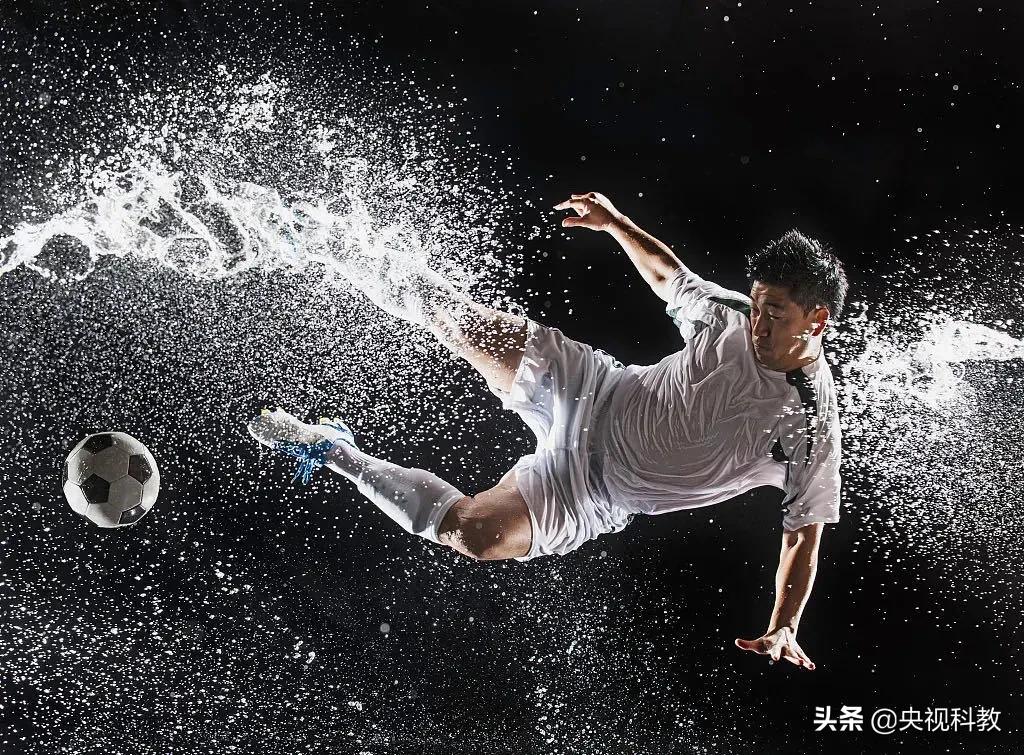 宋朝人把足球画到枕头上,是因为做梦也要踢吗?