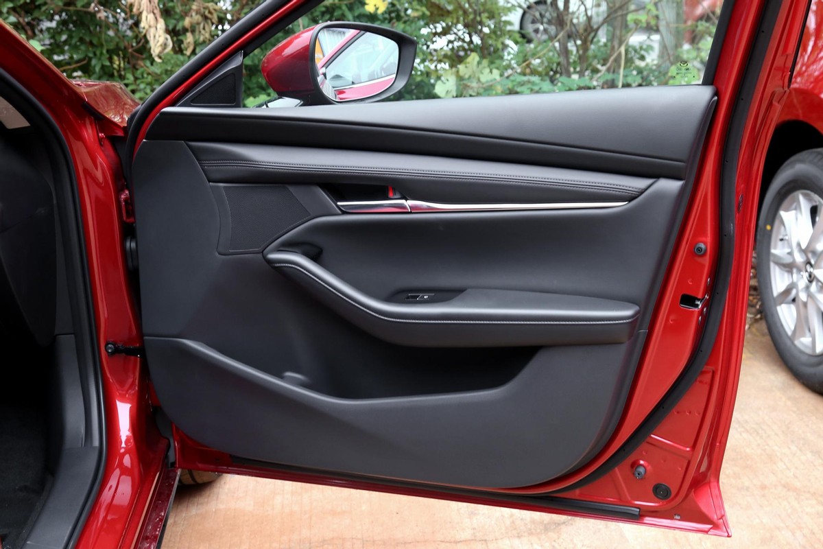 马自达三昂克赛拉车门下沉,马自达3昂克赛拉车门下沉修复