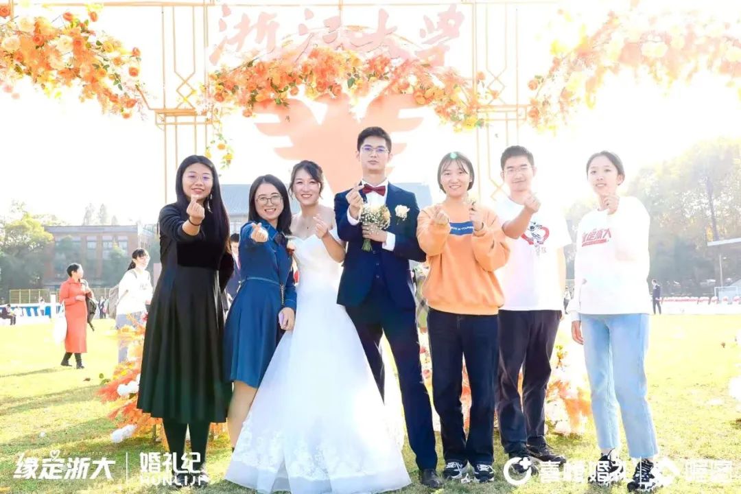 李兰娟致敬院士视频,致敬李兰娟院士的诗朗诵