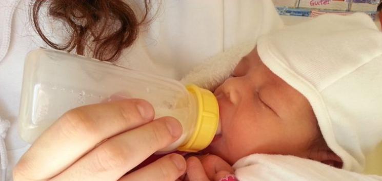 1岁多宝宝总是放屁什么原因,一岁多的宝宝总是放屁怎么回事