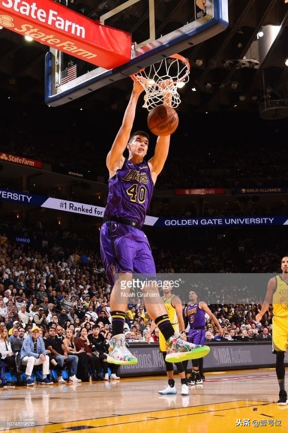 圣诞大战球鞋上脚,2010圣诞大战科比上脚球鞋