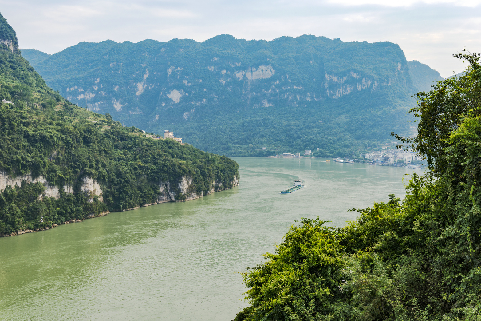 西陵峡风景区和三峡人家哪个好玩,三峡人家和西陵峡哪个景点值得去