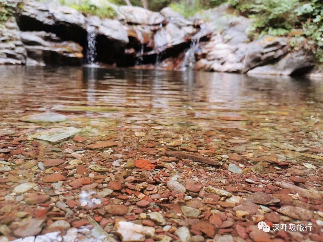 靖西双龙峡网红小火车,京西小九寨二日游