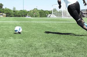 实战简单过人技巧,双变向过人如何做到精髓